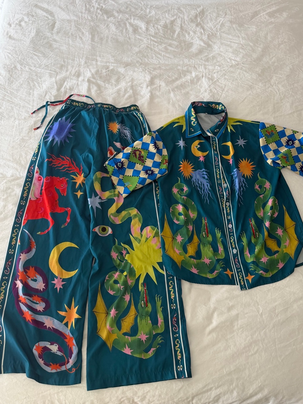 SHEIN Teal Celestial & Mythical Print Pajama Set